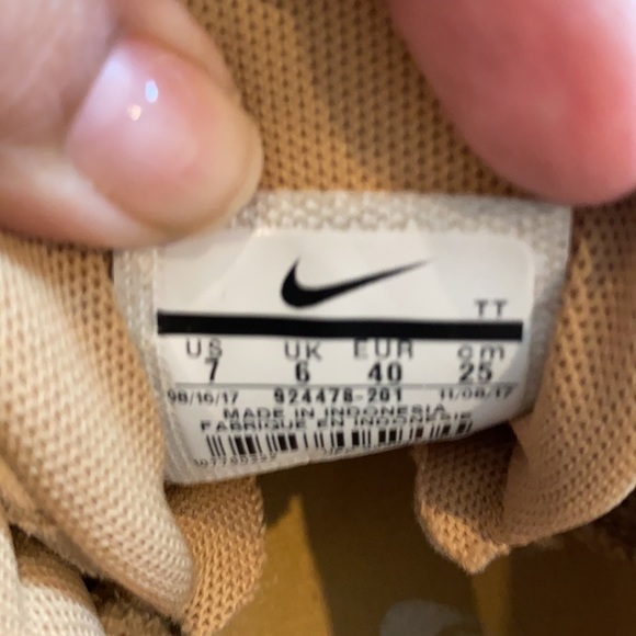 Nike Air Max 95 PRM SE Vechetta Tan Sneakers - Picture 11 of 12